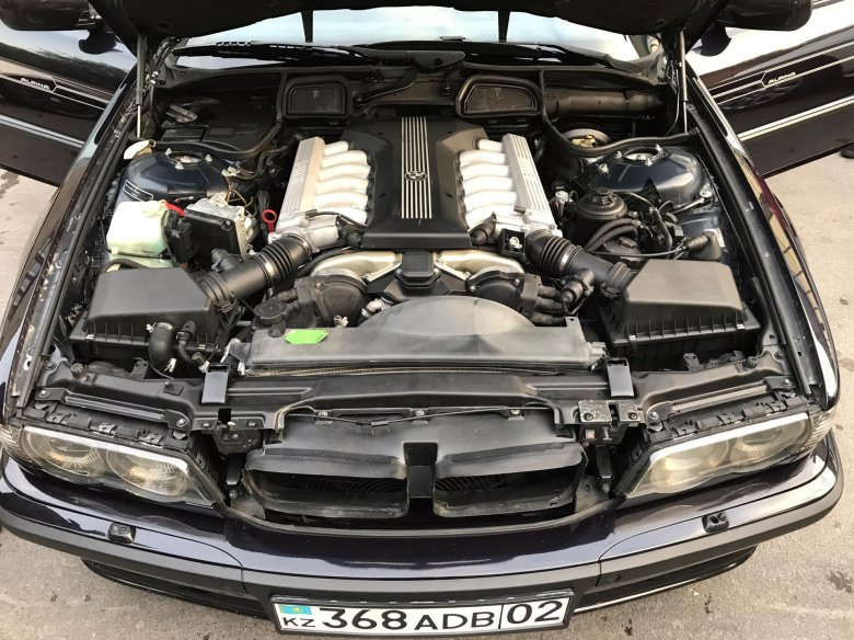 Мотор бмв 750 е38