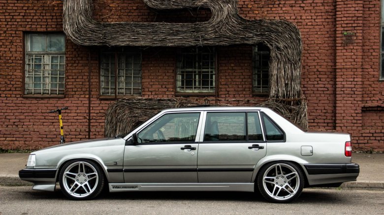 Вольво 940 седан