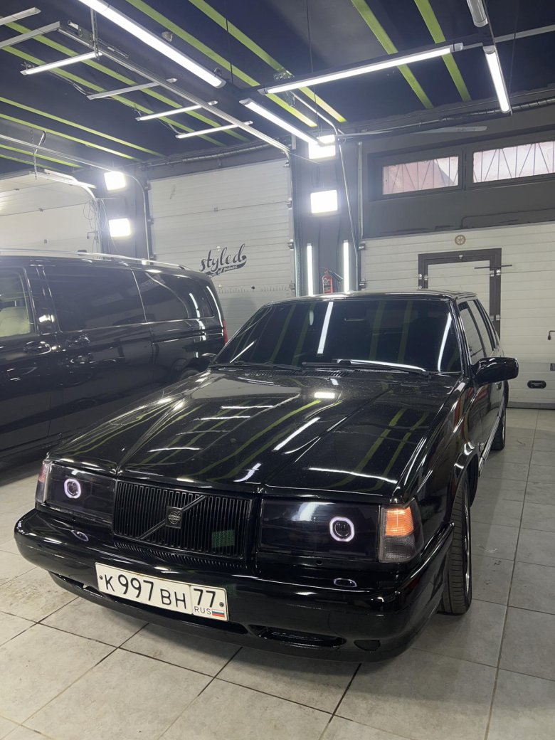 Вольво автомобиль