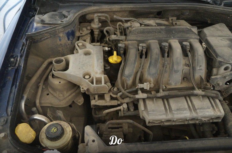 Рено меган 1 моторный отсек