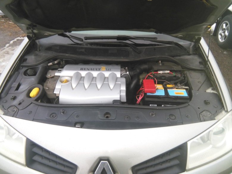 Подкапотное рено меган 2