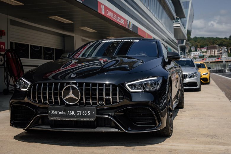 Mercedes benz amg gt 63 s