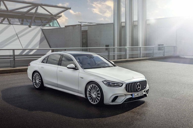 Mercedes benz amg 2023