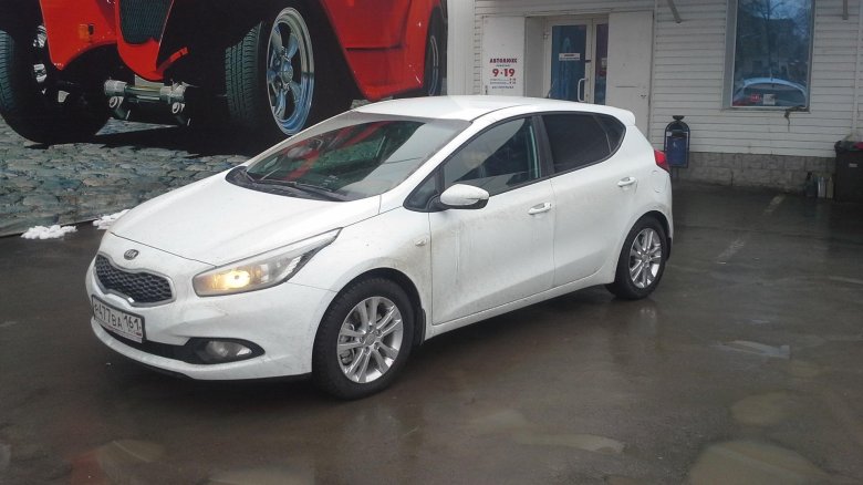 Kia ceed белая