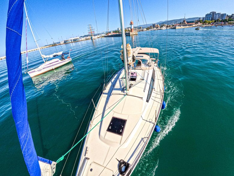 Яхта аврора геленджик