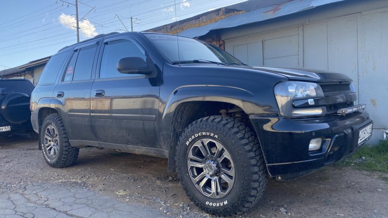 Chevrolet trailblazer 1