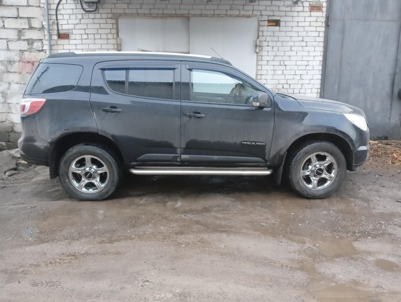 Chevrolet trailblazer 2