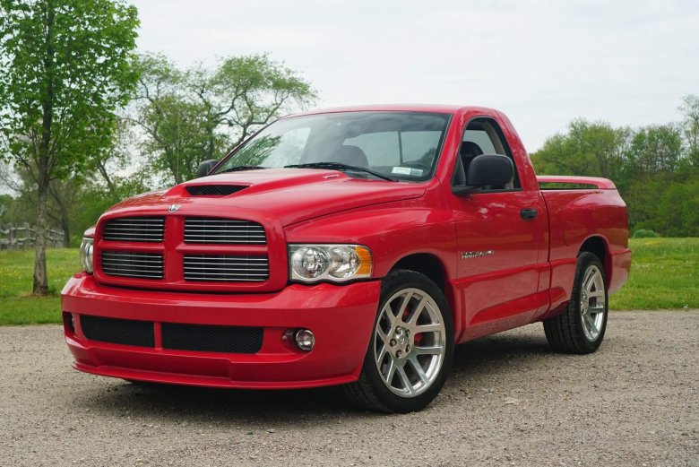2004 dodge ram srt 10