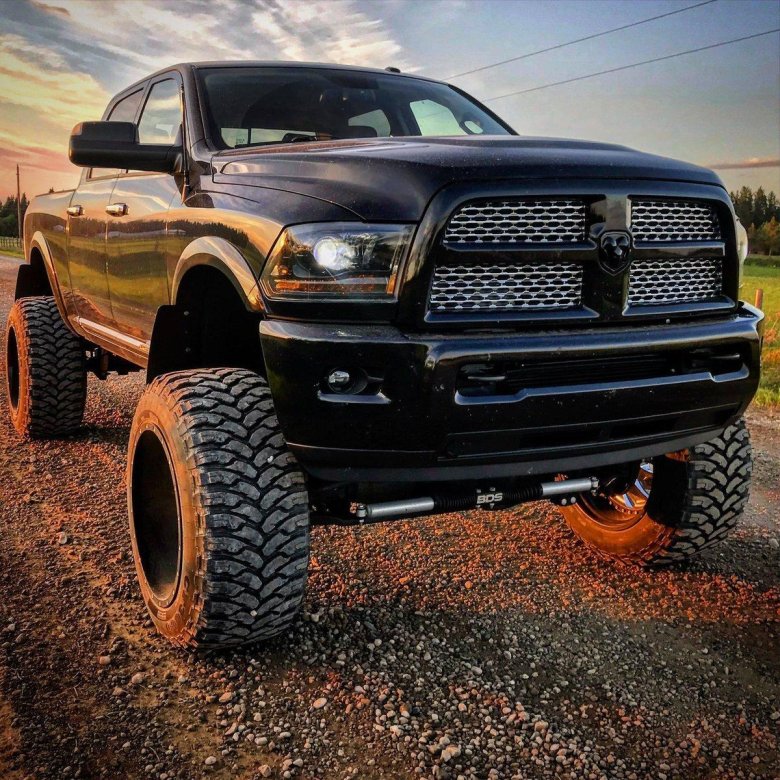 Dodge ram 3500 джип