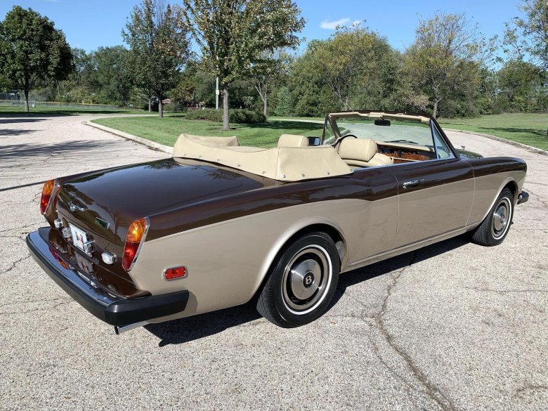 Rolls royce corniche 2000