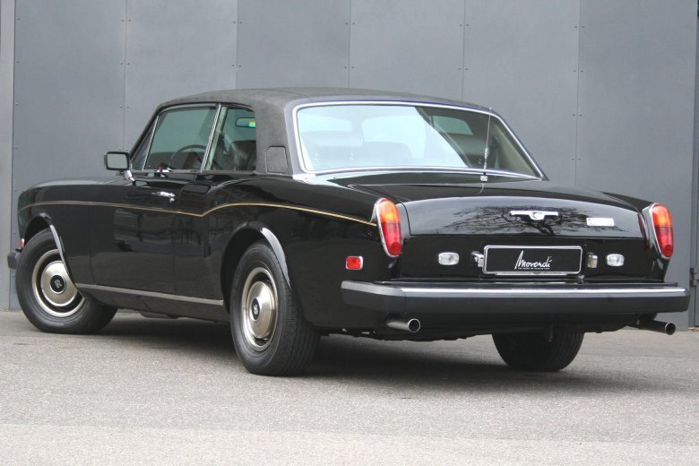 Rolls royce corniche coupe