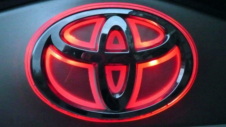 Toyota emblem