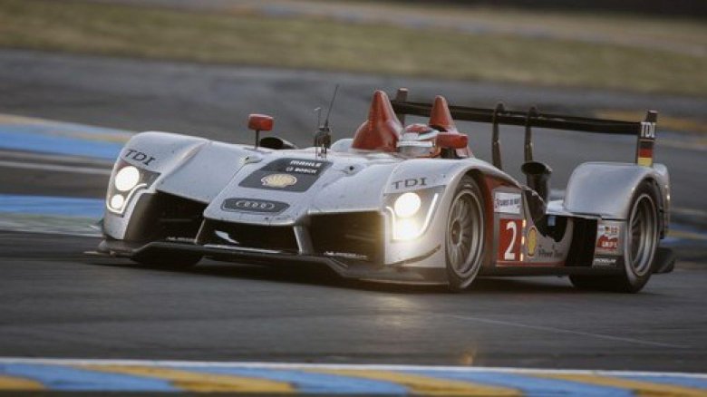 Audi r10 tdi le mans winner