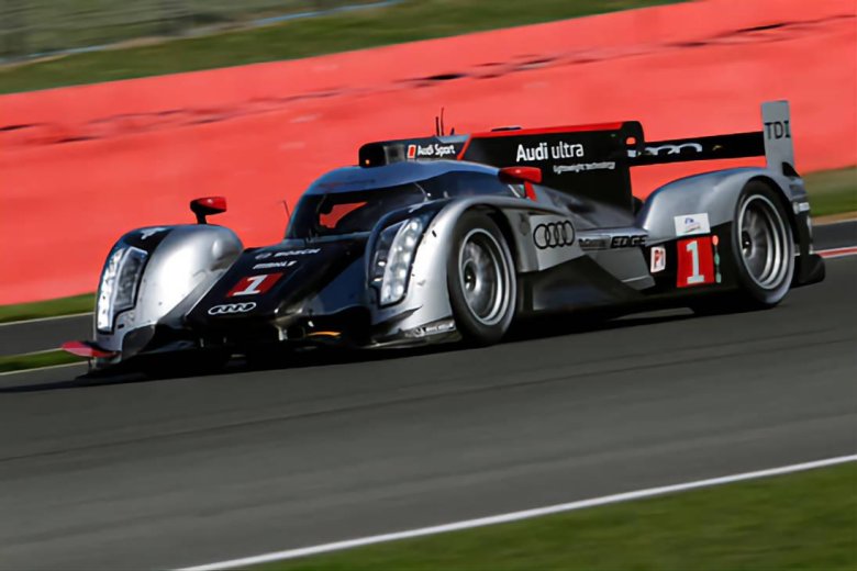 Audi r 18 e tron quattro