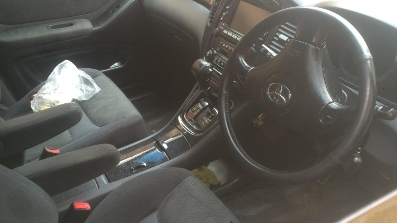 Toyota kluger 2001 салон