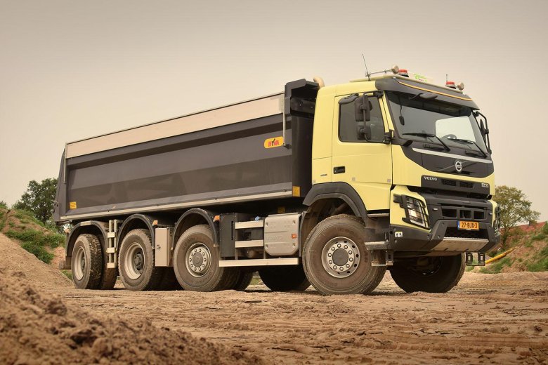 Volvo fmx 8x4 самосвал