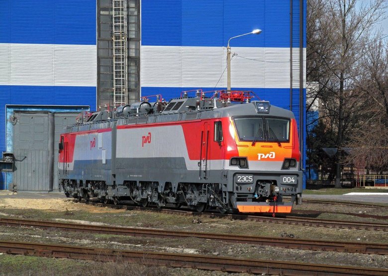 Пассажирский электровоз эп20