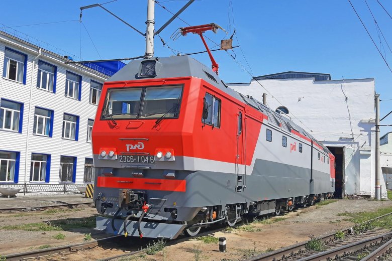 Электровоз синара 2эс6