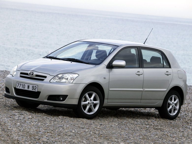 Toyota corolla hatchback 2004