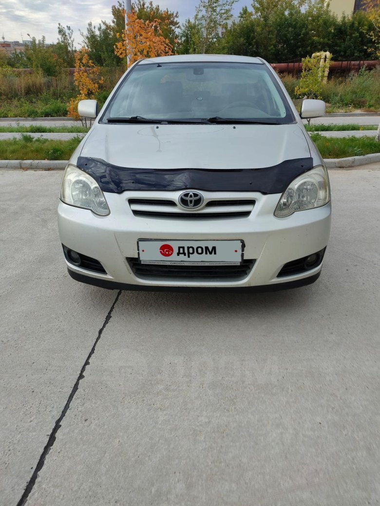 Тойота королла 2005 года