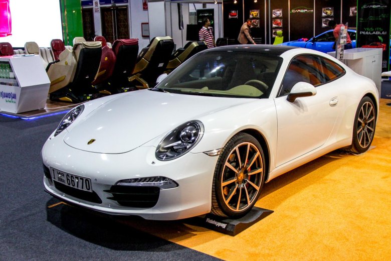 Порше 911 2013 белый