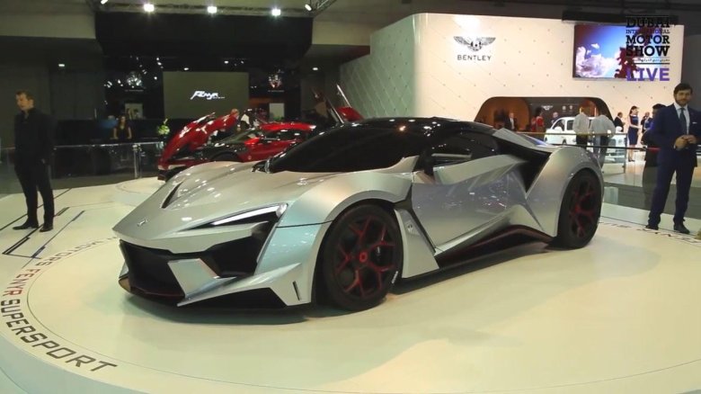 W motors fenyr supersport
