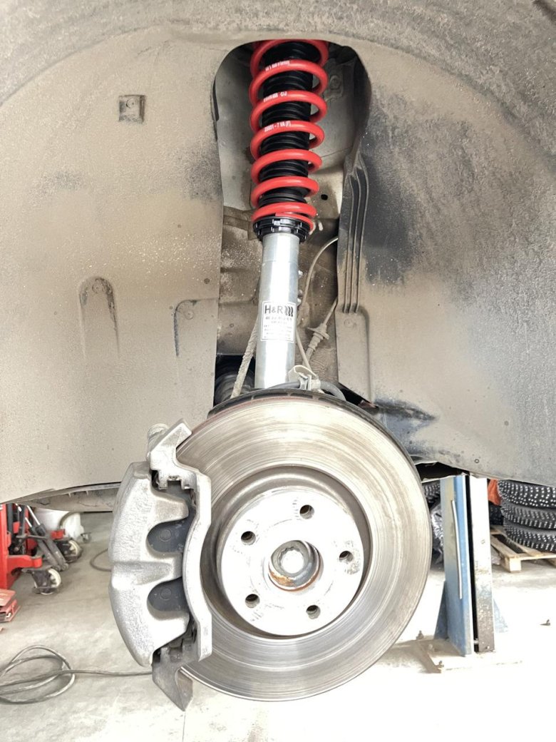 Винтовая подвеска на поло седан