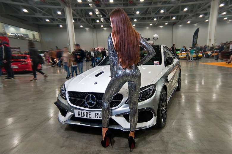 Авто с девушками