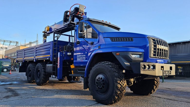 Урал некст 6х6 бортовой с кму