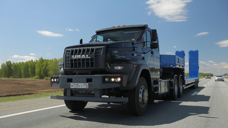 Урал некст седельный тягач