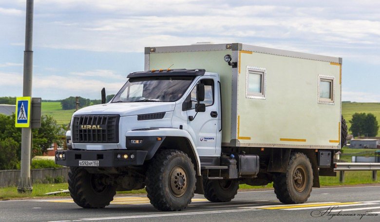 Урал некст 4320 автодом