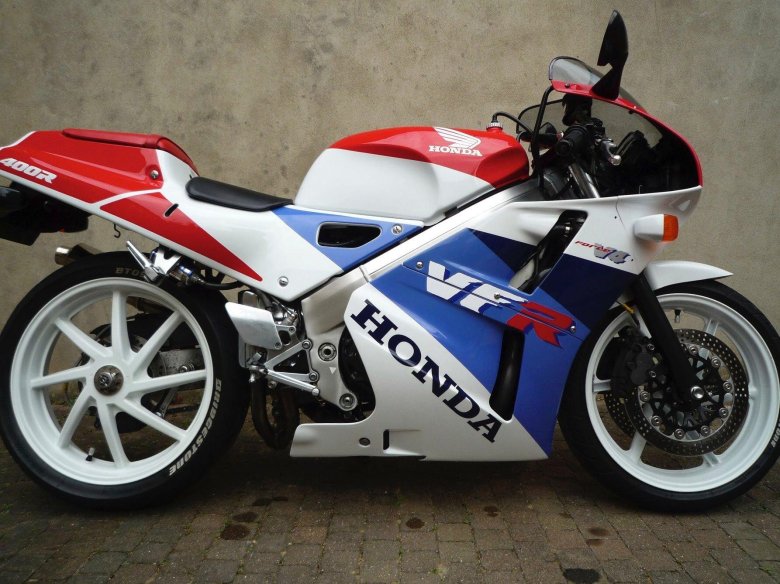 Honda vfr 400