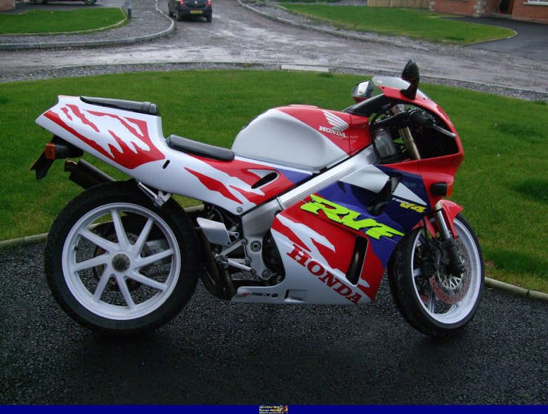 Honda rvf 400