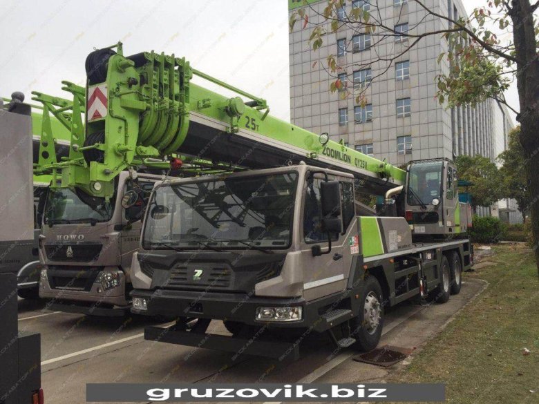 Кран zoomlion qy25v