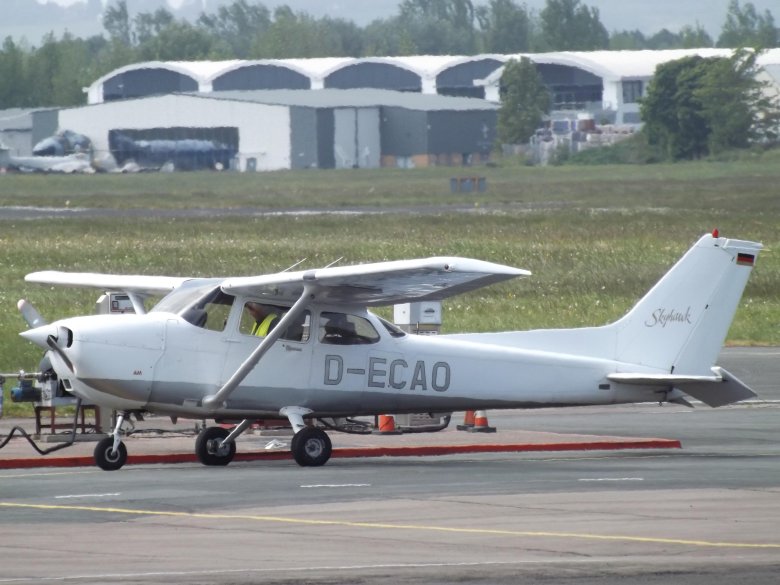 Cessna 172r skyhawk