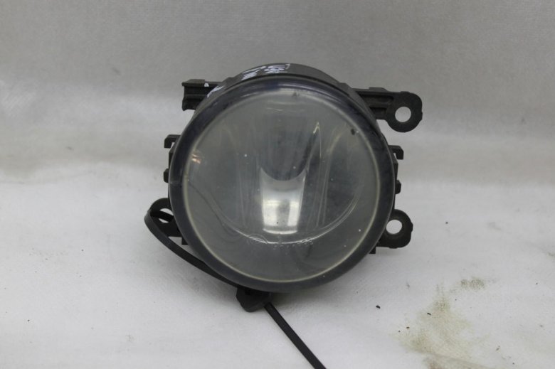 Фара противотуманная правая renault megane