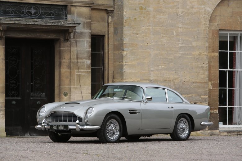Aston martin db 6