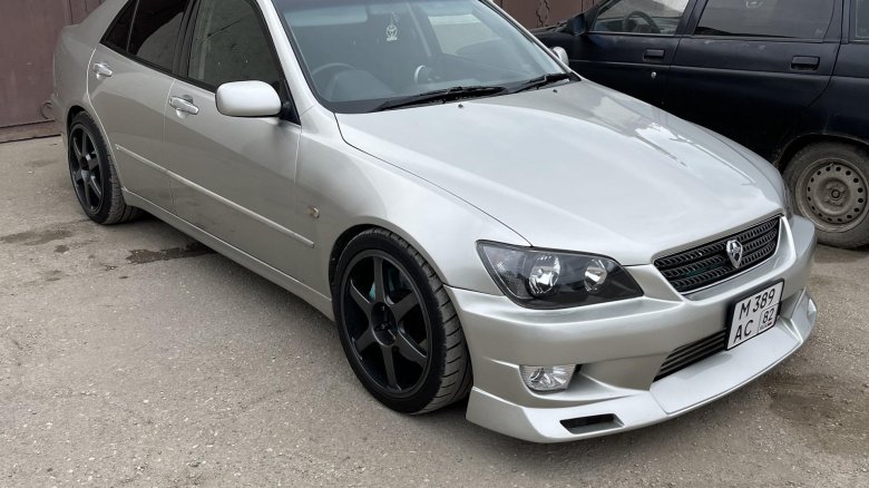 Toyota altezza 1998 2005