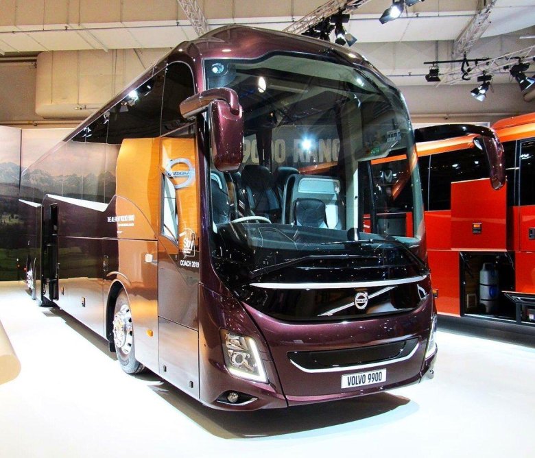 Современный автобус