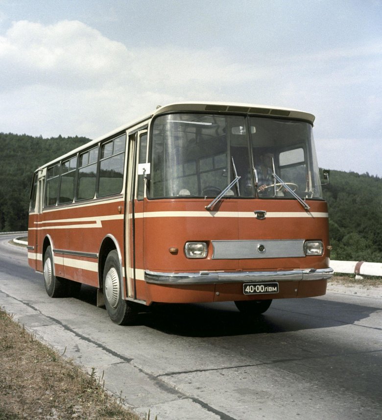 Автобус лаз 695