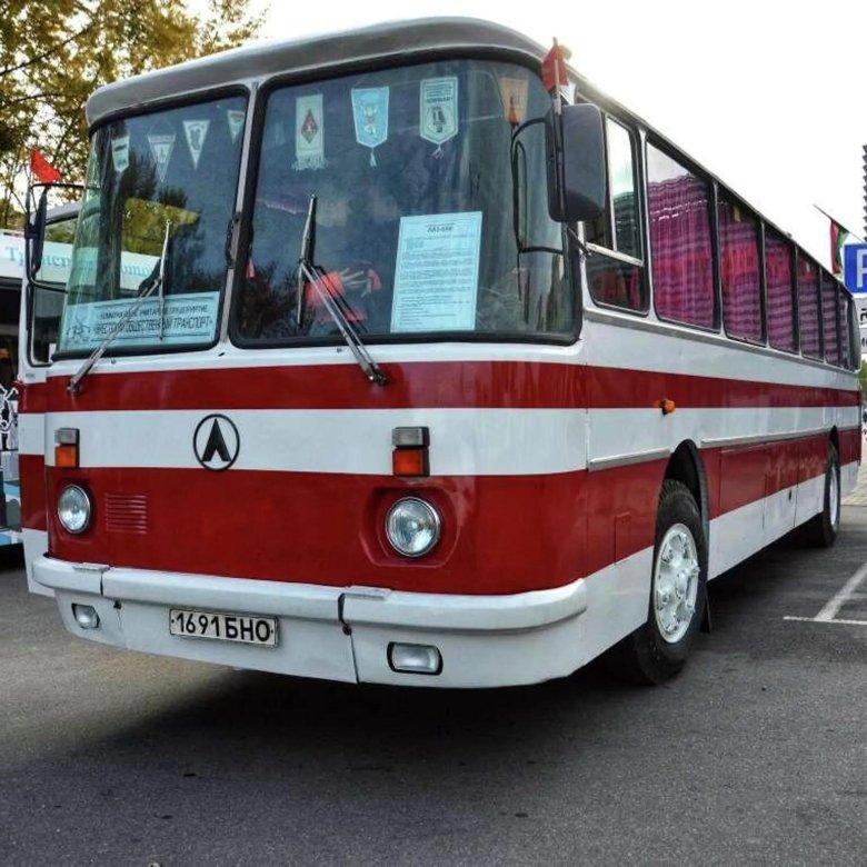 Экскурсионный автобус лаз