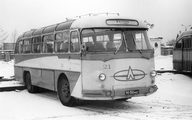 Лаз 695 турист