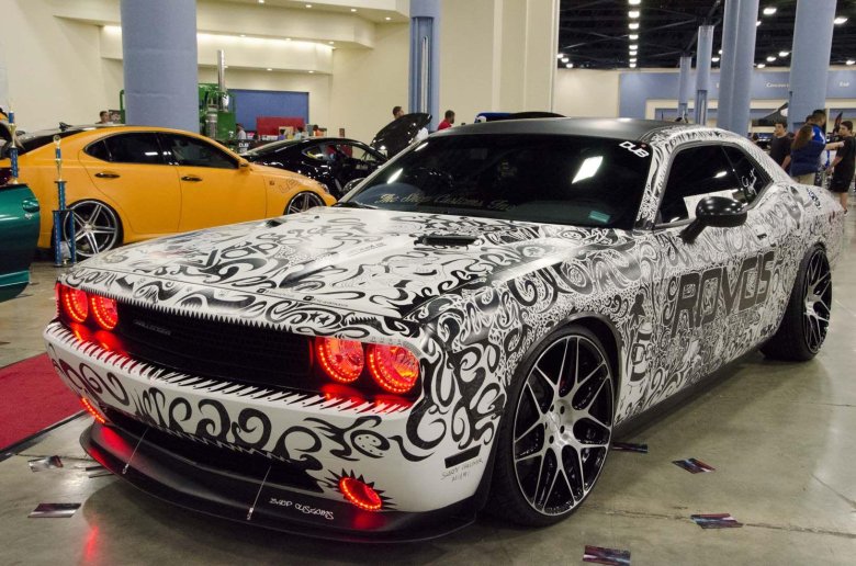 Додж челленджер кастом