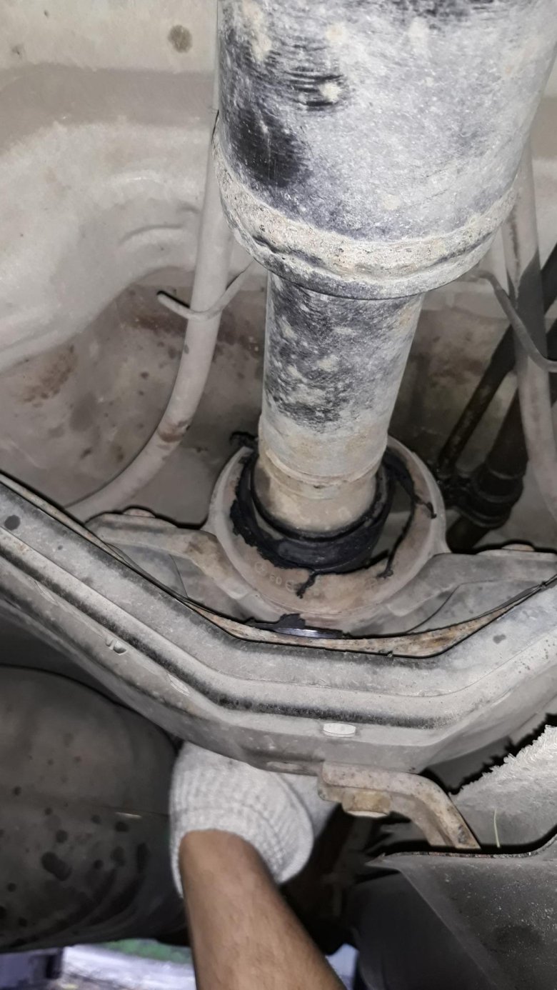 Подвесной подшипник кардана мохав