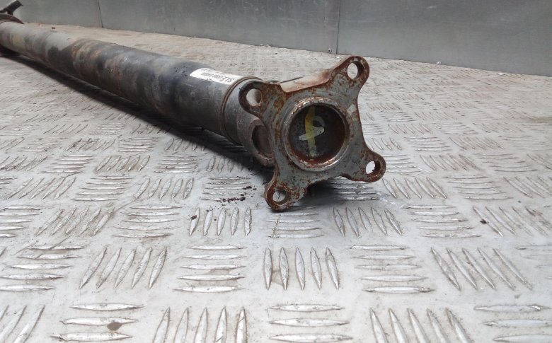 Карданный вал передний