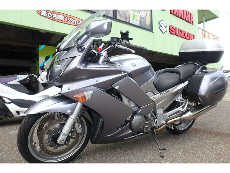 Спорт турист мотоцикл