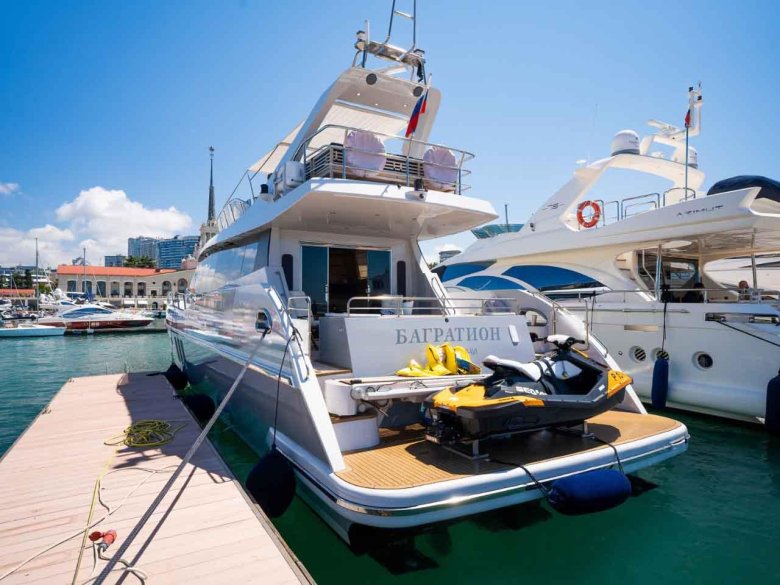 Яхта элеганс 65