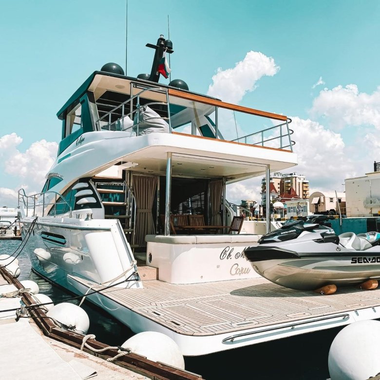 Яхта святая мария сочи