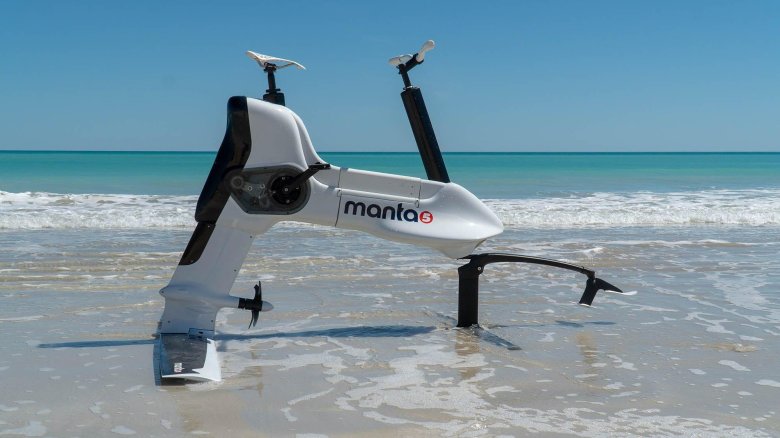 Водный велосипед на подводных крыльях