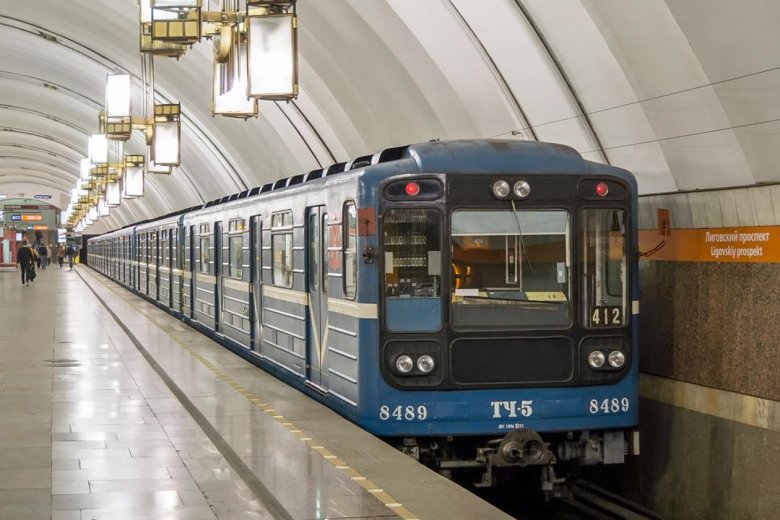 Метропоезд 81 717